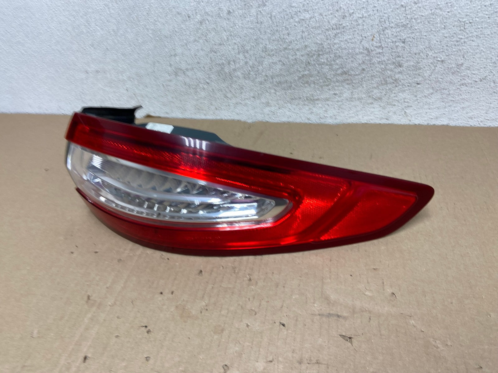 2013 to 2016 Ford Fusion Right Passenger RH Side Tail Light AG6872 LK1