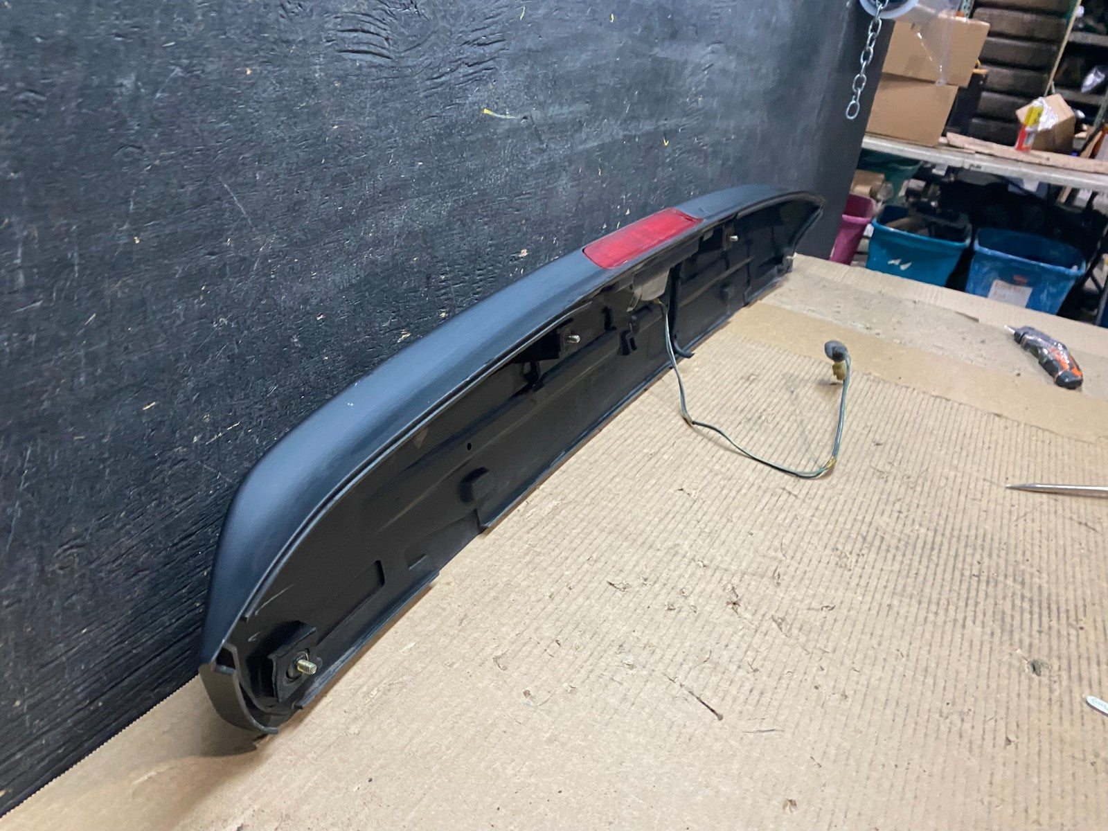 1999 to 2004 Honda Odyssey Rear Trunk Spoiler Gate Oem V7149 DG7
