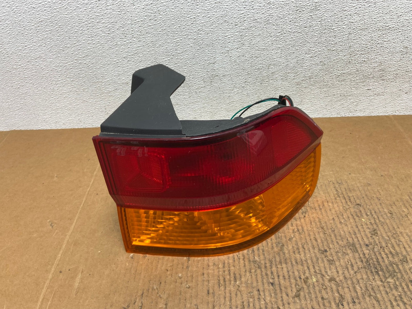 2002 2003 2004 Honda Odyssey Right Passenger Side Tail Light DEPO AE1495 LK0
