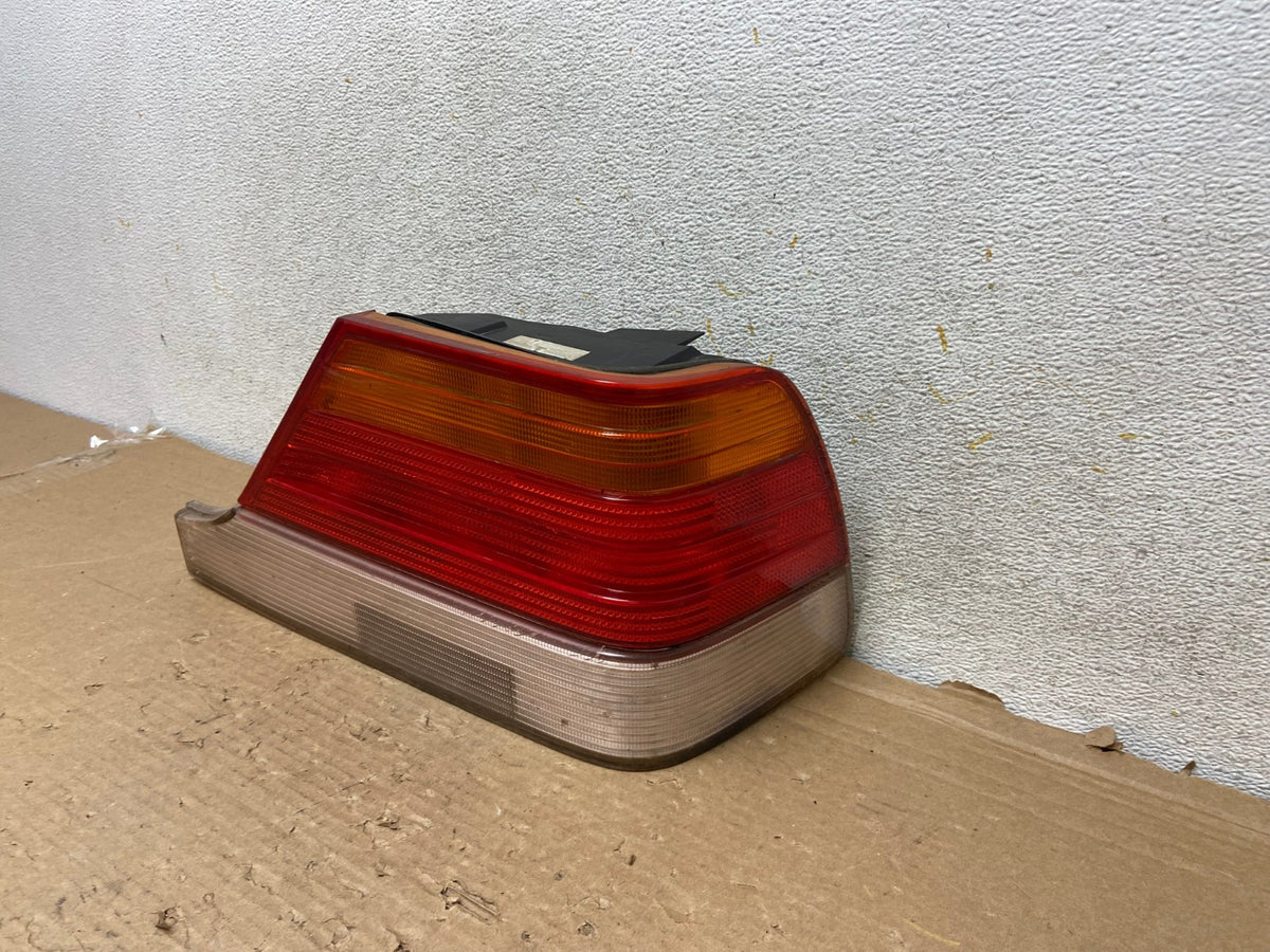 1998 to 1999 Mercedes-Benz W140 Right Passenger Side Rh Tail light AH9020 LK2