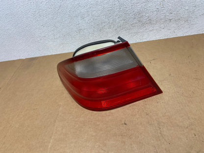 1998 to 2003 Mercedes Benz W208 CLK Left Driver Lh Side Tail Light AE3028 LK0