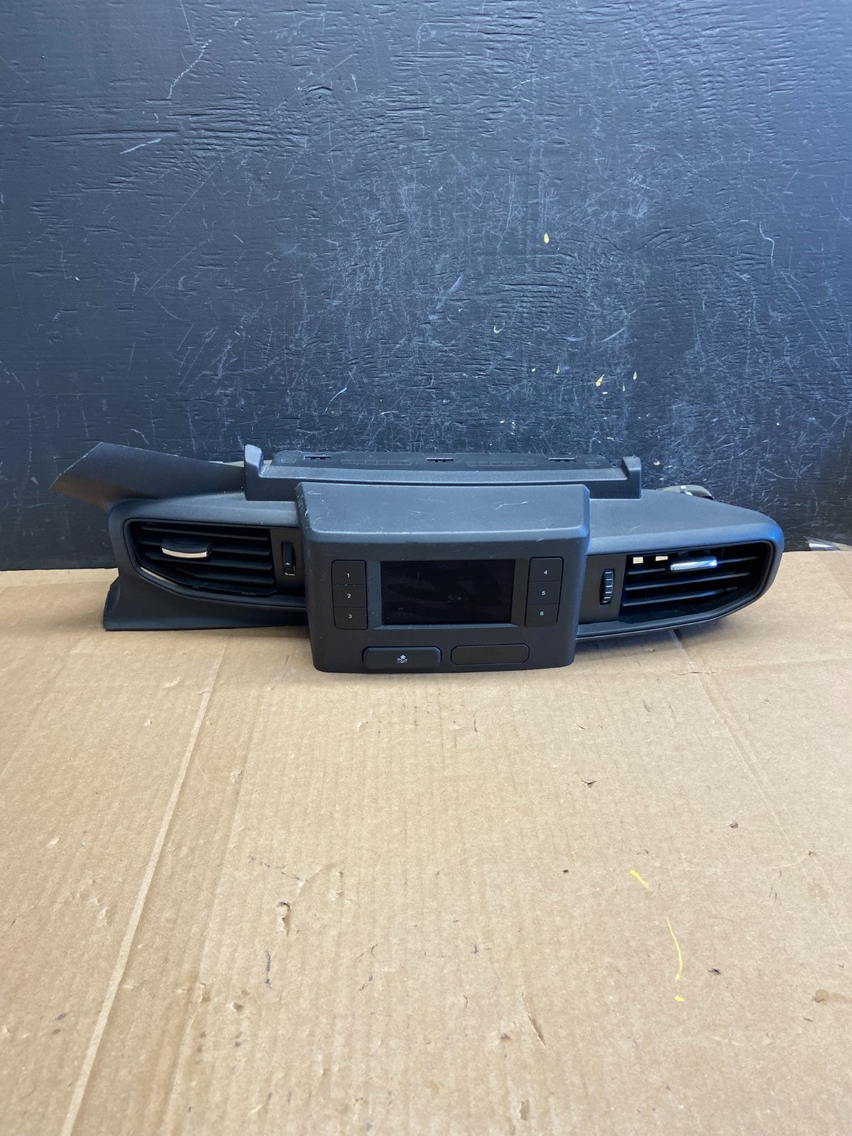 2020 to 2023 Ford Explorer Console Radio Display Screen Air Vents AD2117 DG0