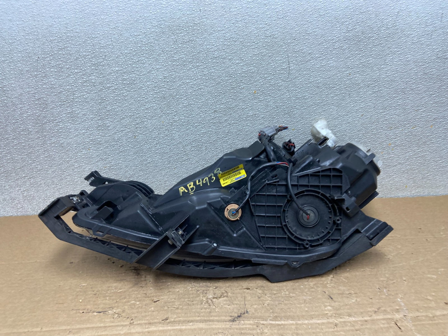 2011 - 2013 Mazda 6 Right Passenger RH Side Halogen Headlight TYC AB4938 DW9