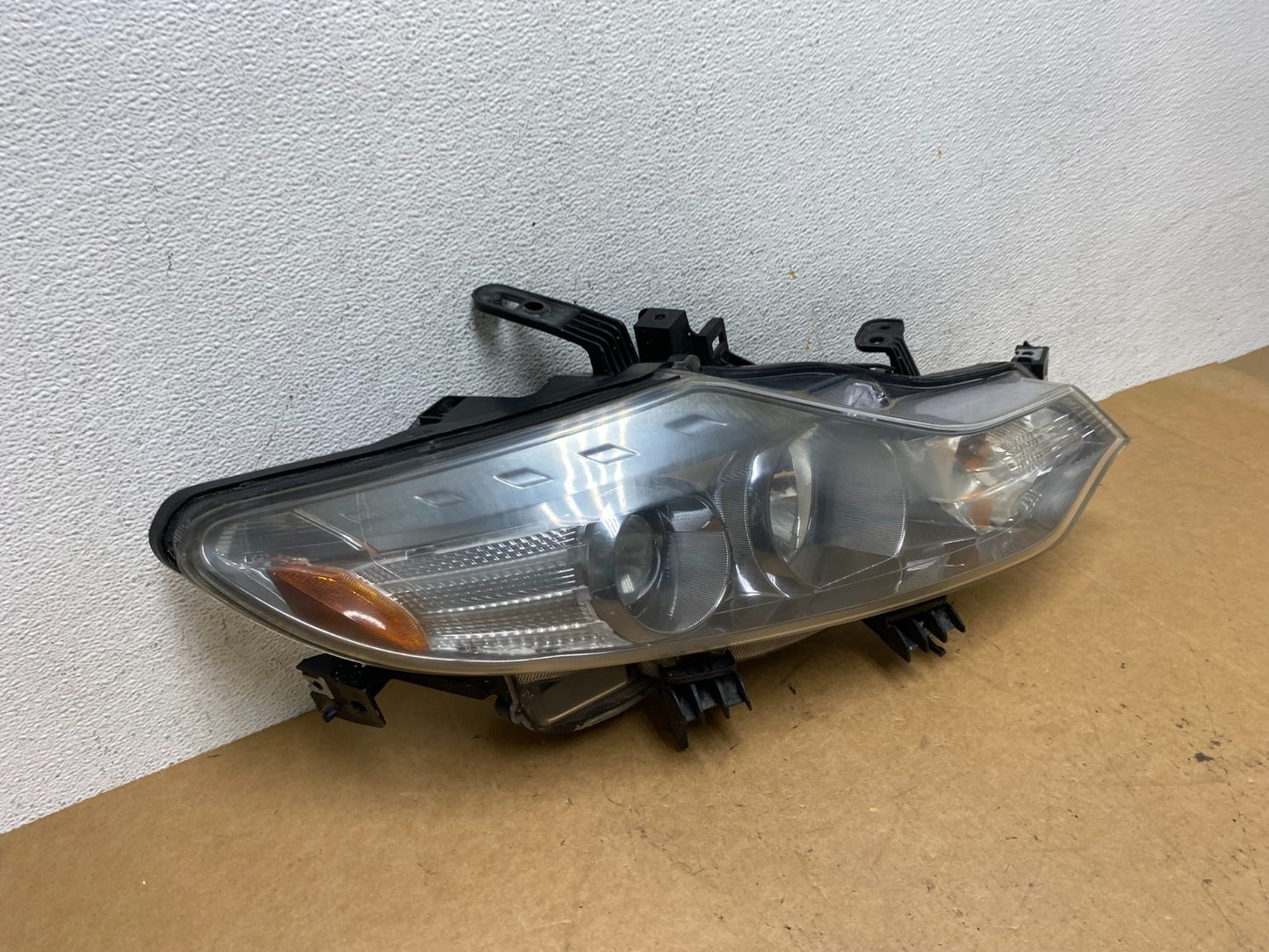 2011 to 2014 Nissan Murano Headlight Right Passenger Rh Halogen AE3181 DW2