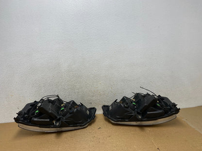 2008 to 2016 Chrysler Town and Country Left+Right Side Headlights AI3690 DW6