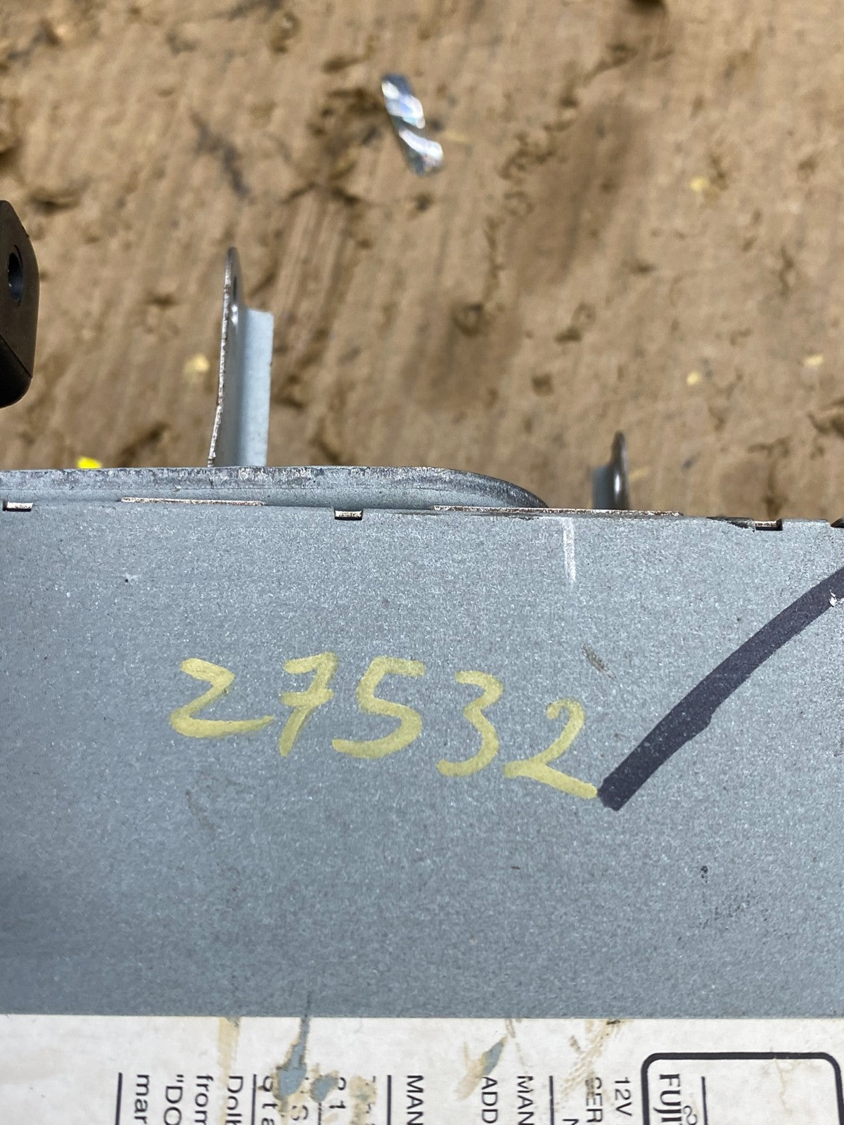 2004 to 2010 Toyota Sienna AM FM CD WMA Mp3 Radio Receiver Z7532 DG7