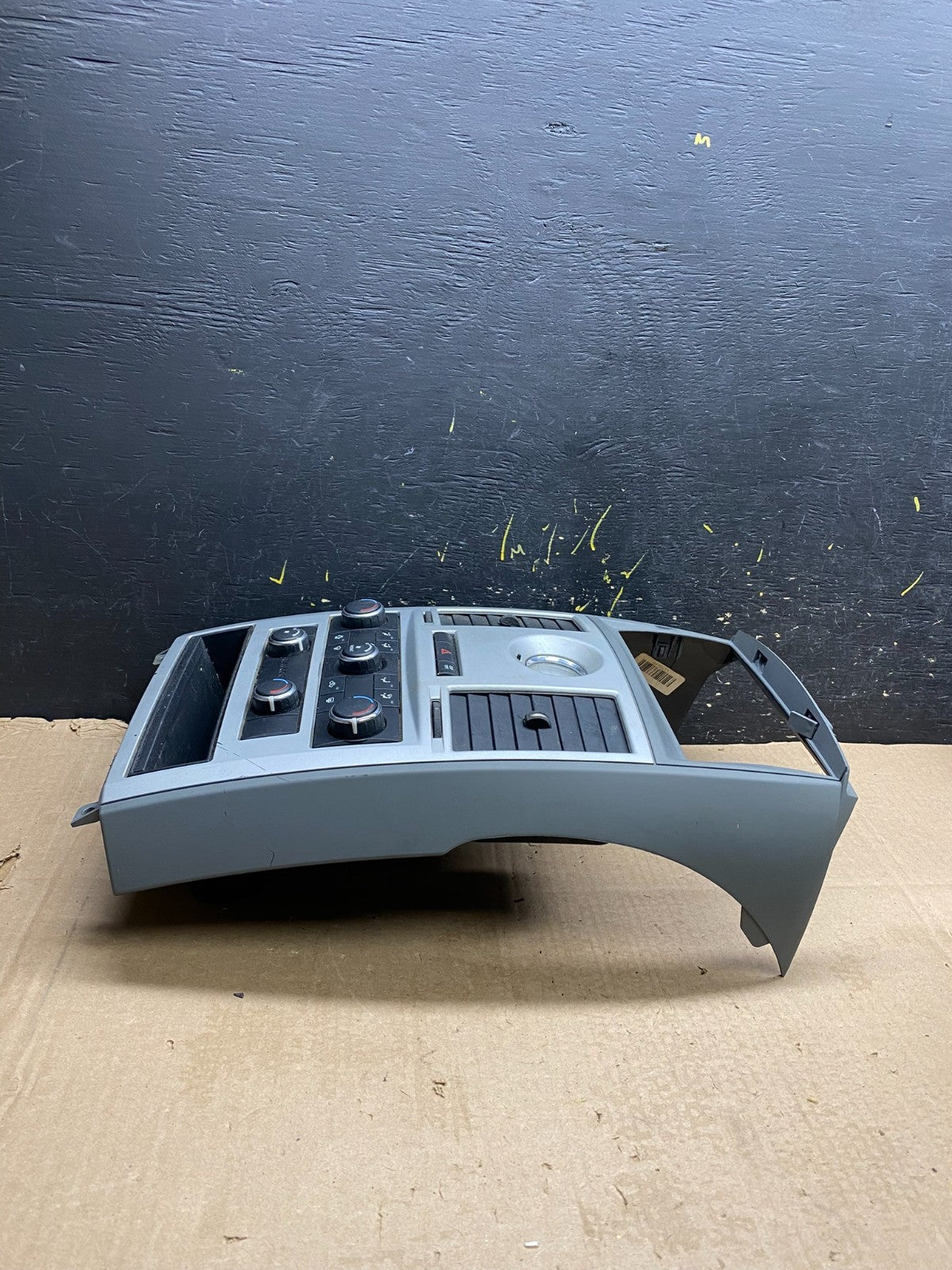 2008-2010 Chrysler Town Country Climate Control Panel Center Dash Trim Z0025 DG4