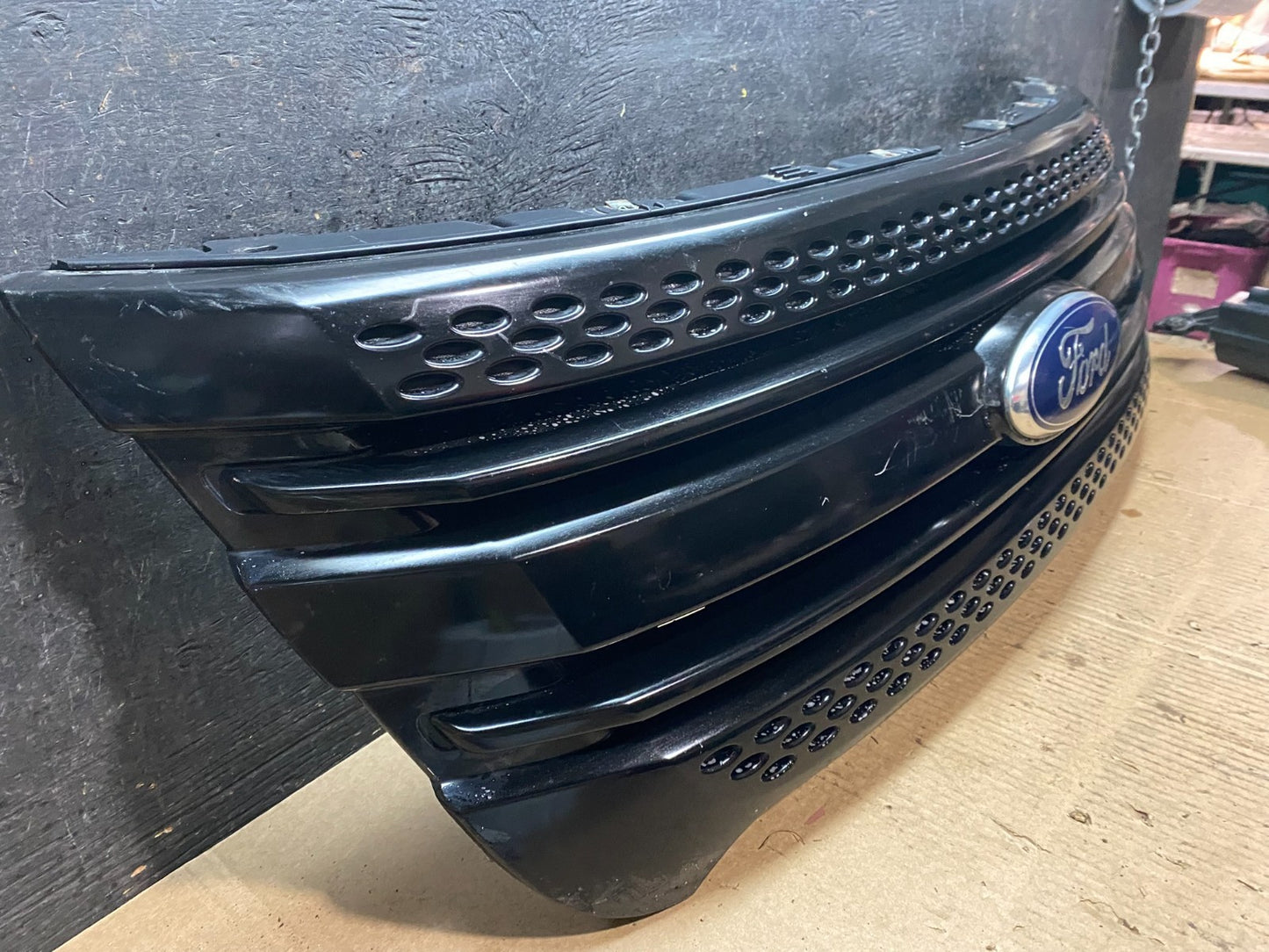 2011 to 2015 Ford Explorer Upper Front Grill Grille Oem X9642 DG2
