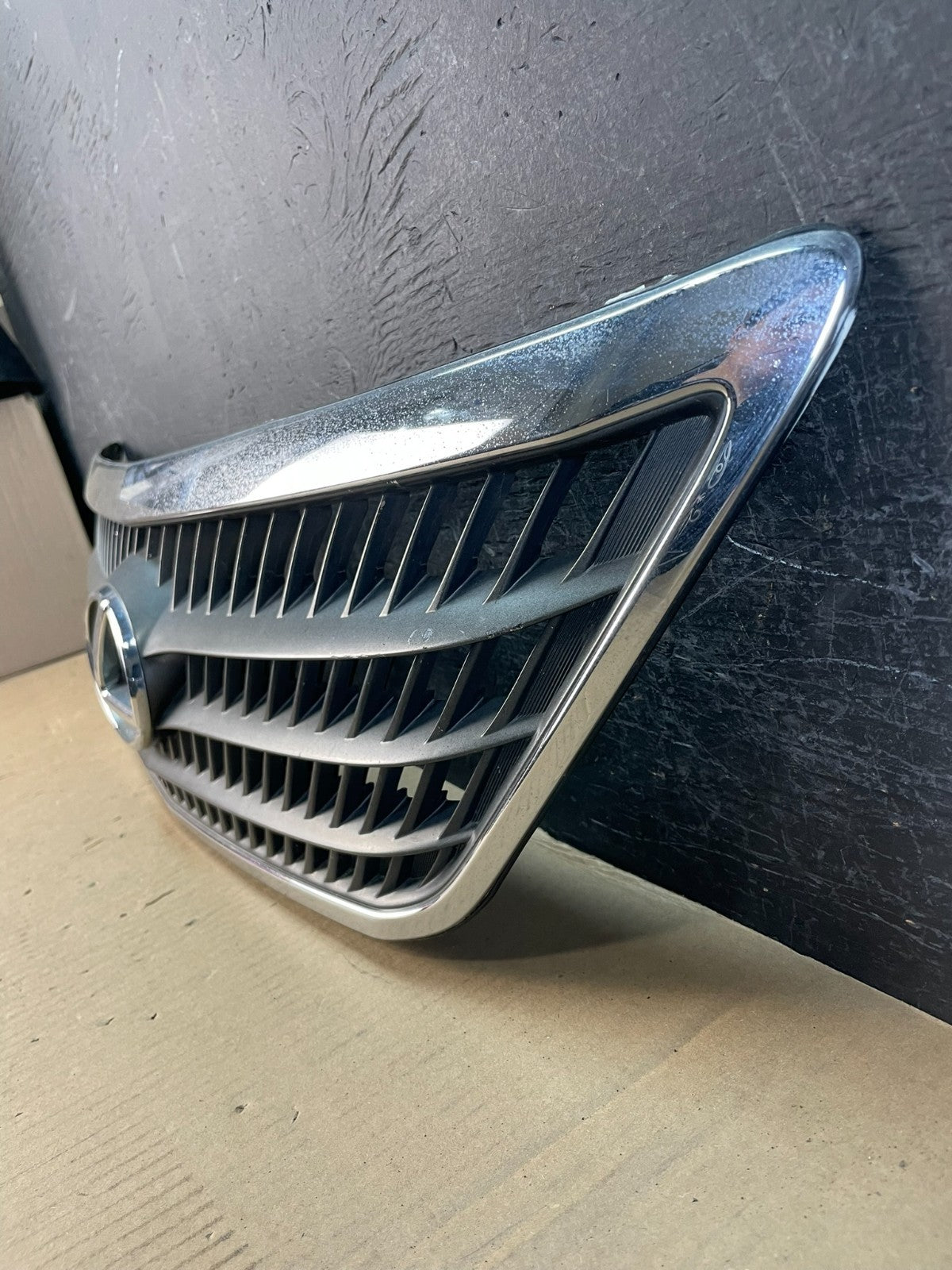 2006 to 2009 Lexus RX400H Front Upper Grill Grille AD5794 DG1