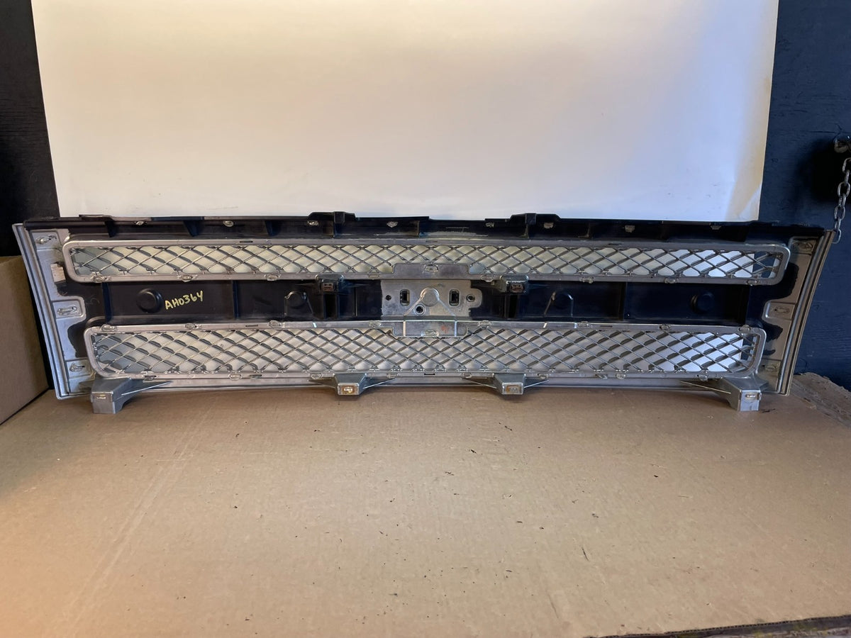 2007 to 2013 Chevrolet Silverado 1500 Front Chrome Grille Grill AH0364 DG5