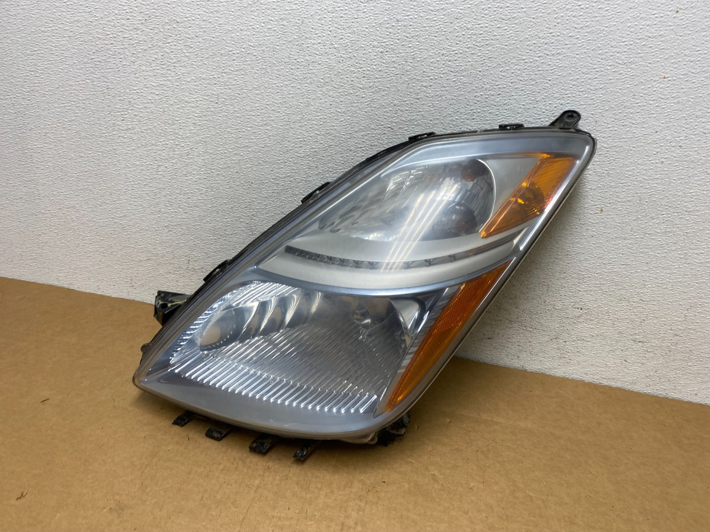 2006-2009 Toyota Prius Left Driver LH Side Blue Headlight Xenon Hid AD4464 DW0