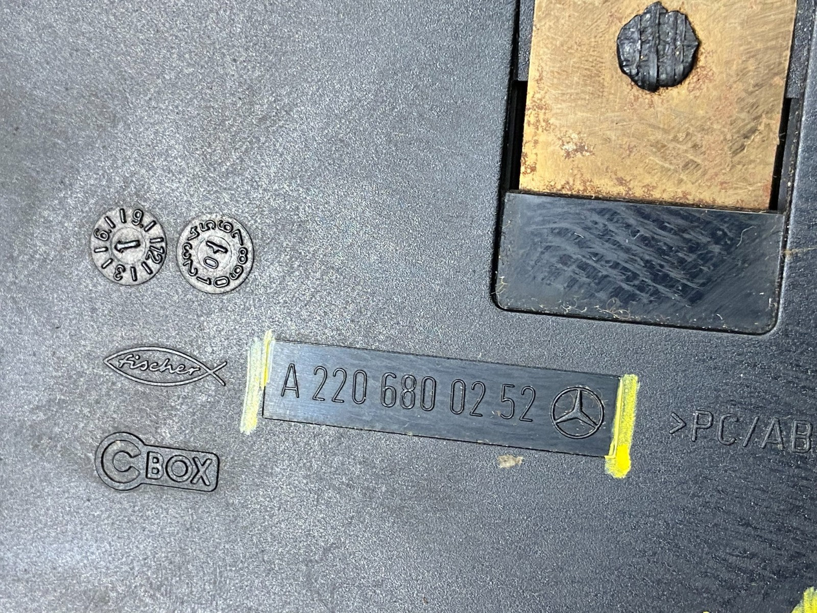 2000-2006 Mercedes S430 S500 Center Console Ash Tray Compartment OEM V7688 DG6