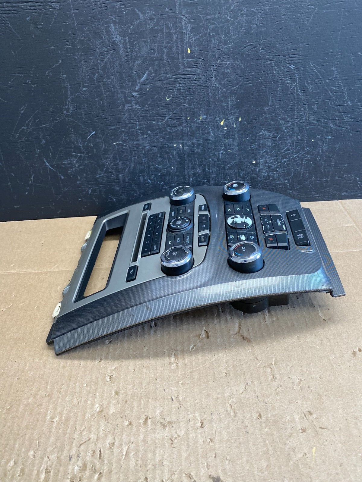 2010 to 2012 Ford Fusion Radio Climate Control A/C Panel Bezel AC6438 DG1