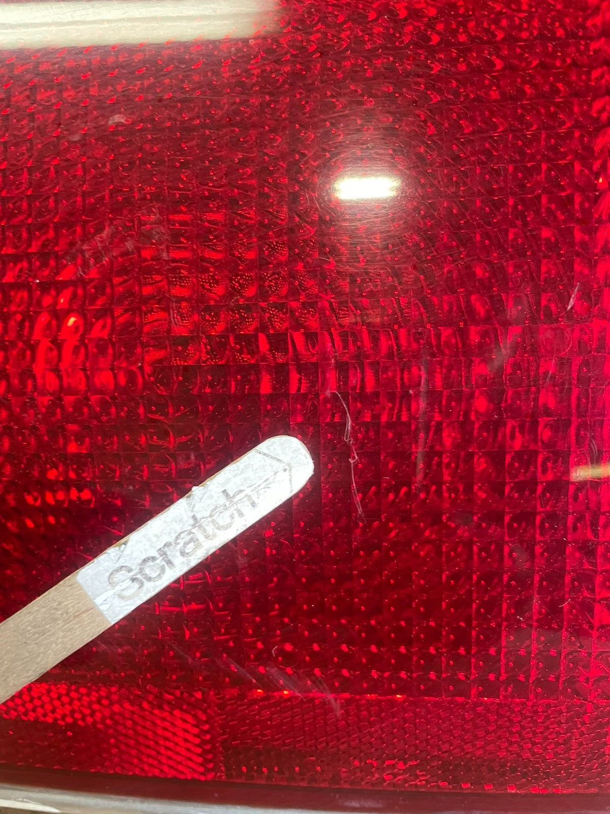 2000 to 2005 Buick Lesabre Trunk Rear Center Tail Light Panel AE3502 DG4