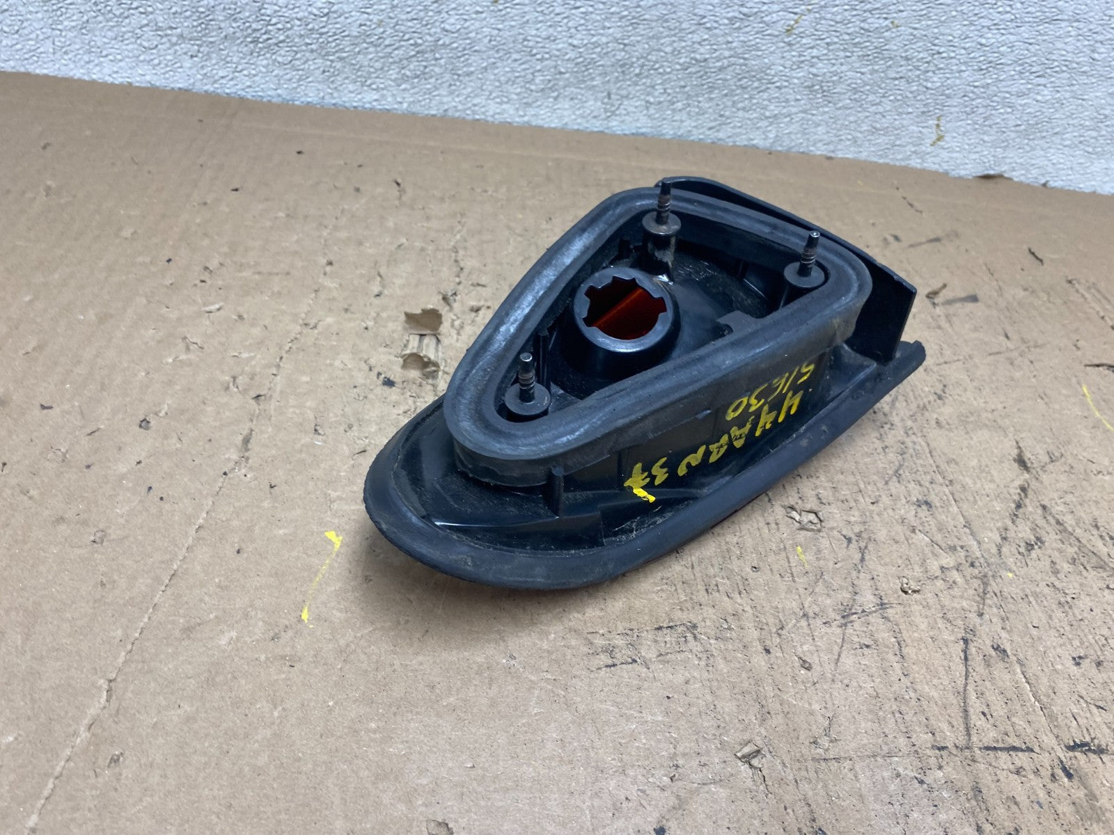 2000 to 2002 Chevrolet Cavalier Right Passenger  Side Tail Light OEM S1630 DW5