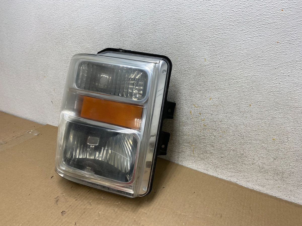 2008 to 2010 Ford F250 Super Duty Right Passenger RH Side Headlight AH5754 DW2