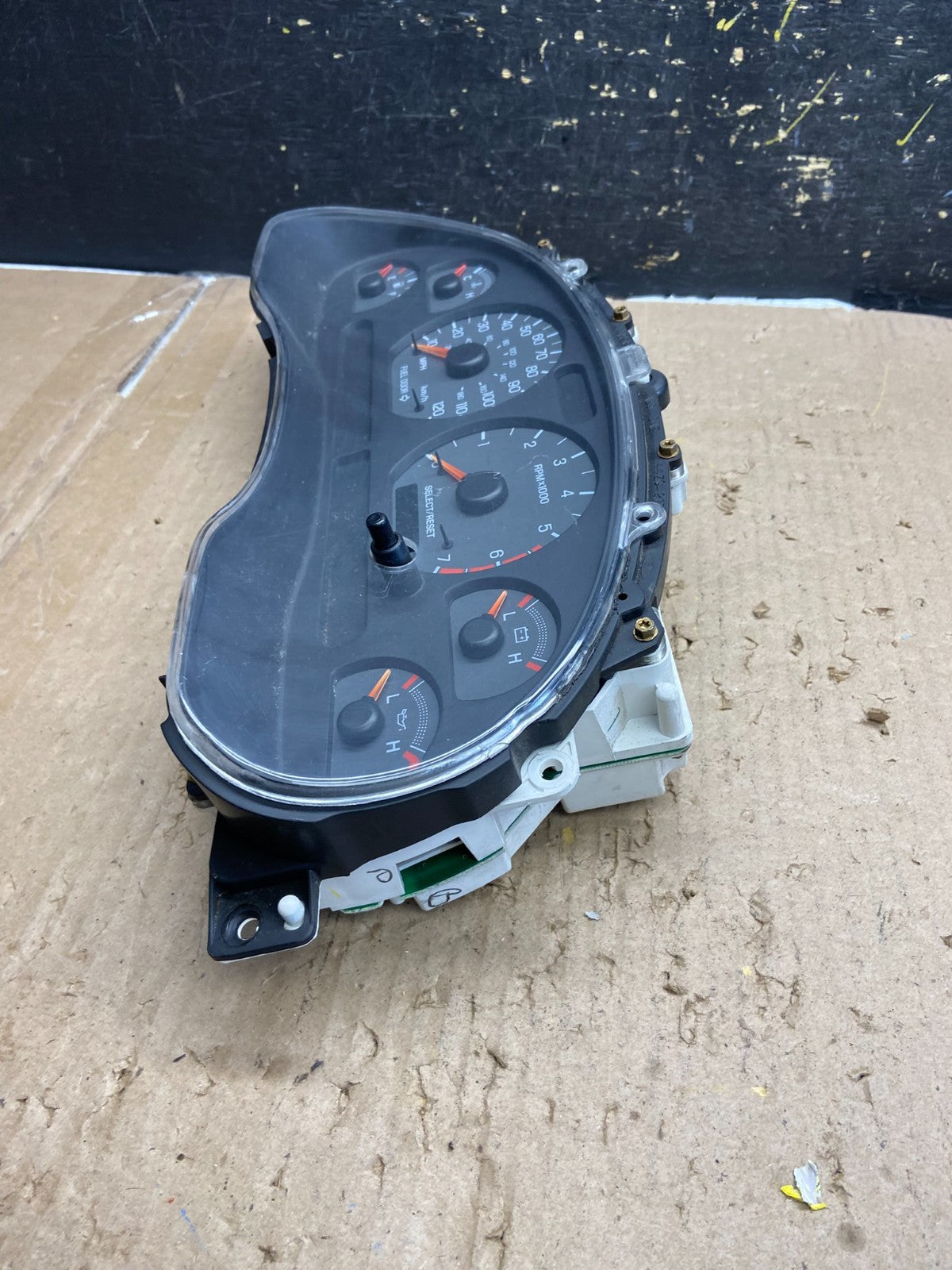 1999 to 2002 Ford Mustang Gauge Cluster Speedometer OEM ab5560 DG3