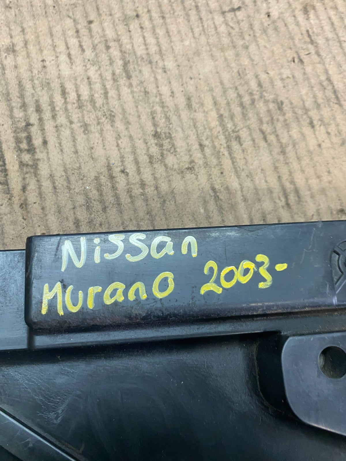 2003 to 2008 Nissan Murano Air Intake Cleaner Duct Q0696 DG9