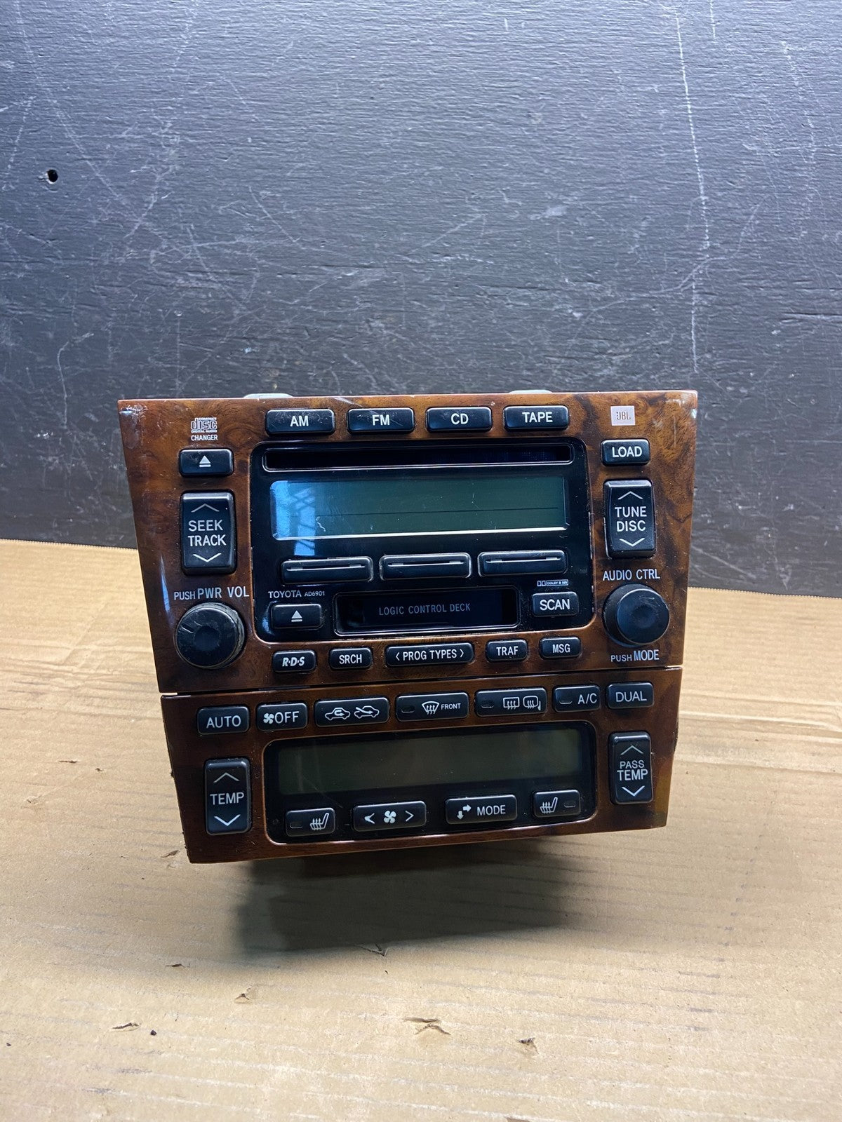 2000-2004 Toyota Avalon Radio Stereo 6 CD Tape Player Climate Control ae2538 DG0