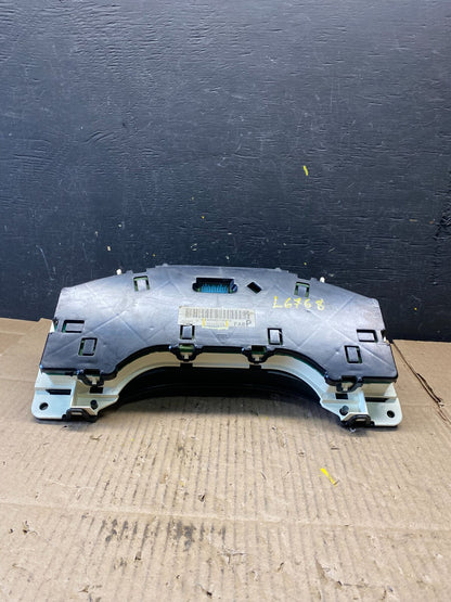 2004 to 2007 Chevrolet Express Speedometer Cluster Gauge L6768 DG15