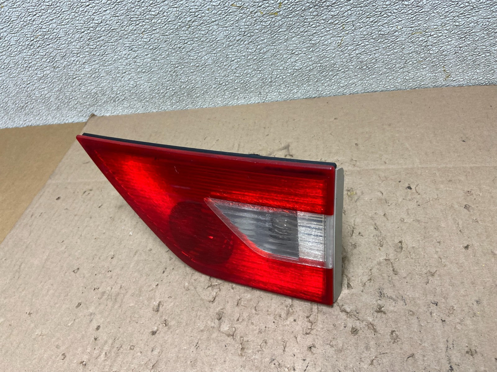 2004 2005 2006 Bmw X3 Right Passenger Rh Inner Tail Light OEM Z6341 DW1