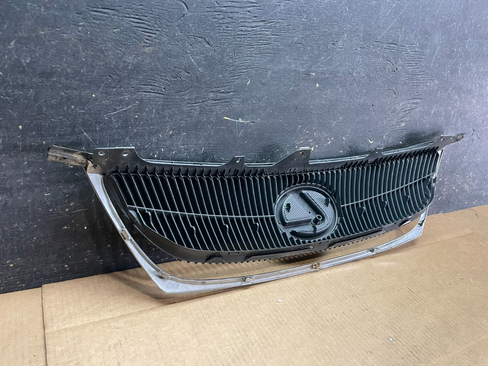 2006 - 2008 Lexus GS300 GS350 GS450 Front Upper Chrome Grill Grille OE AA9138 DG5