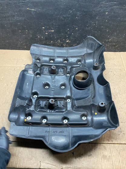 2006 to 2008 Kia Sedona V6 3.8L Engine Motor Cover T9487 DG6