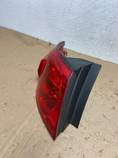 2007 - 2009 Hyundai Santa Fe Left Driver LH Side Tail Light AE9380 LK1