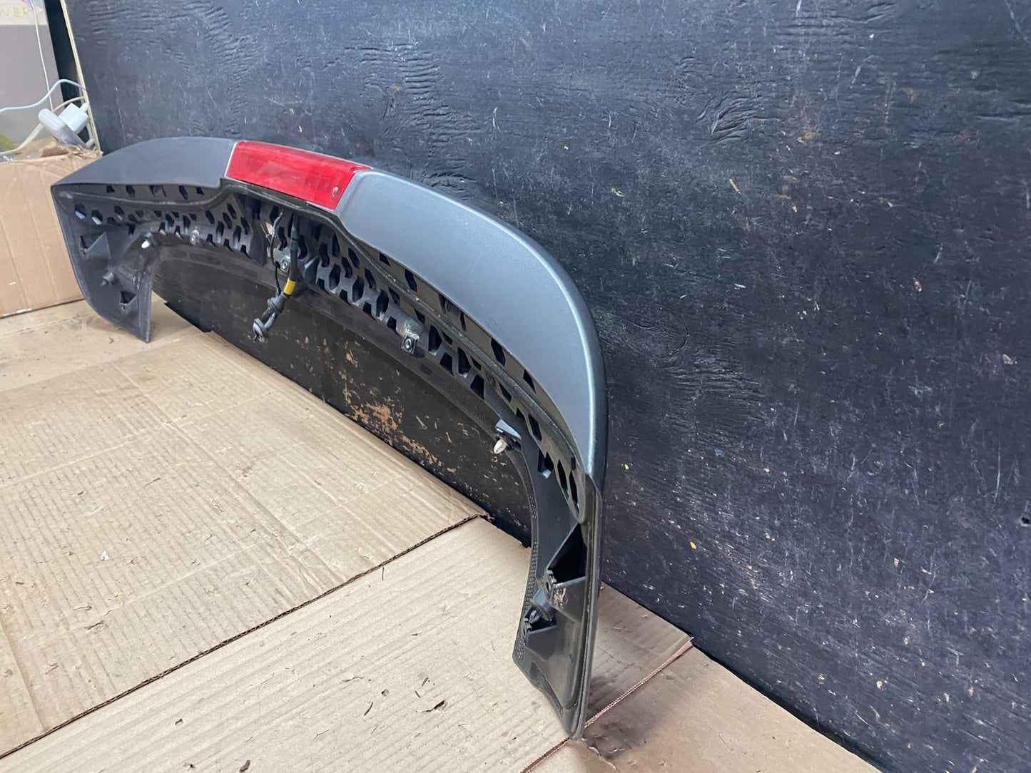 2012 to 2017 Ford Focus SE 4DR Hatchback Trunk Lid Spoiler Wing OEM V3362 DG6