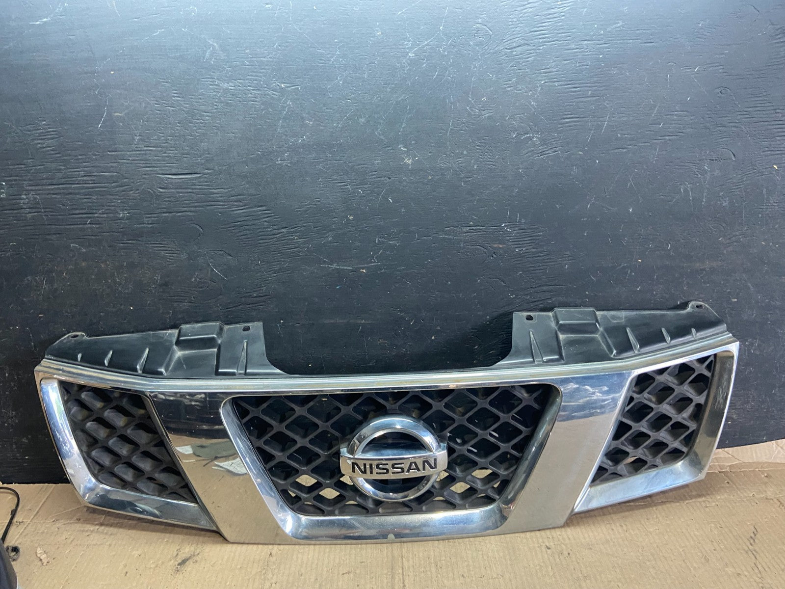 2005 2006 2007 Nissan Pathfinder Chrome Front Upper Grill Grille Oem P3882 DG0