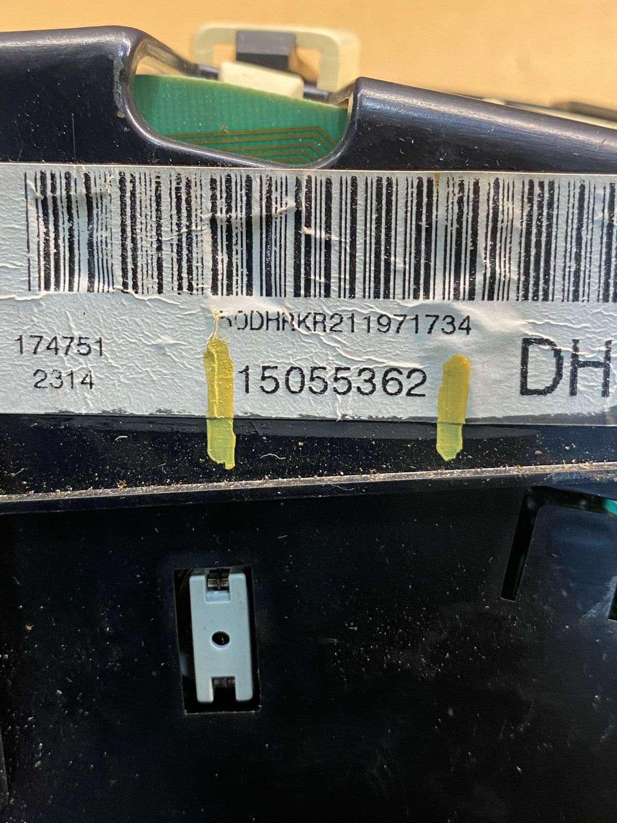 2002 GMC Yukon Speedometer Cluster Gauge ag7410 DG5