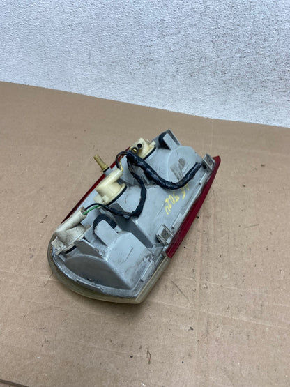 1995 to 2005 Chevrolet GMC Blazer S10 Right Passenger RH Tail Light AE5024 LK8