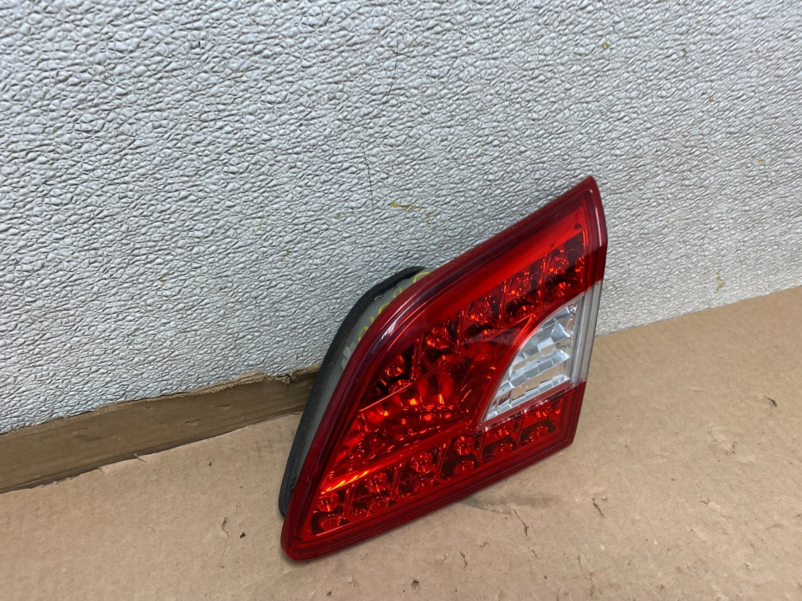 2013 2014 2015 Nissan Sentra Led Right Passenger Inner Tail Light U8610 DW2