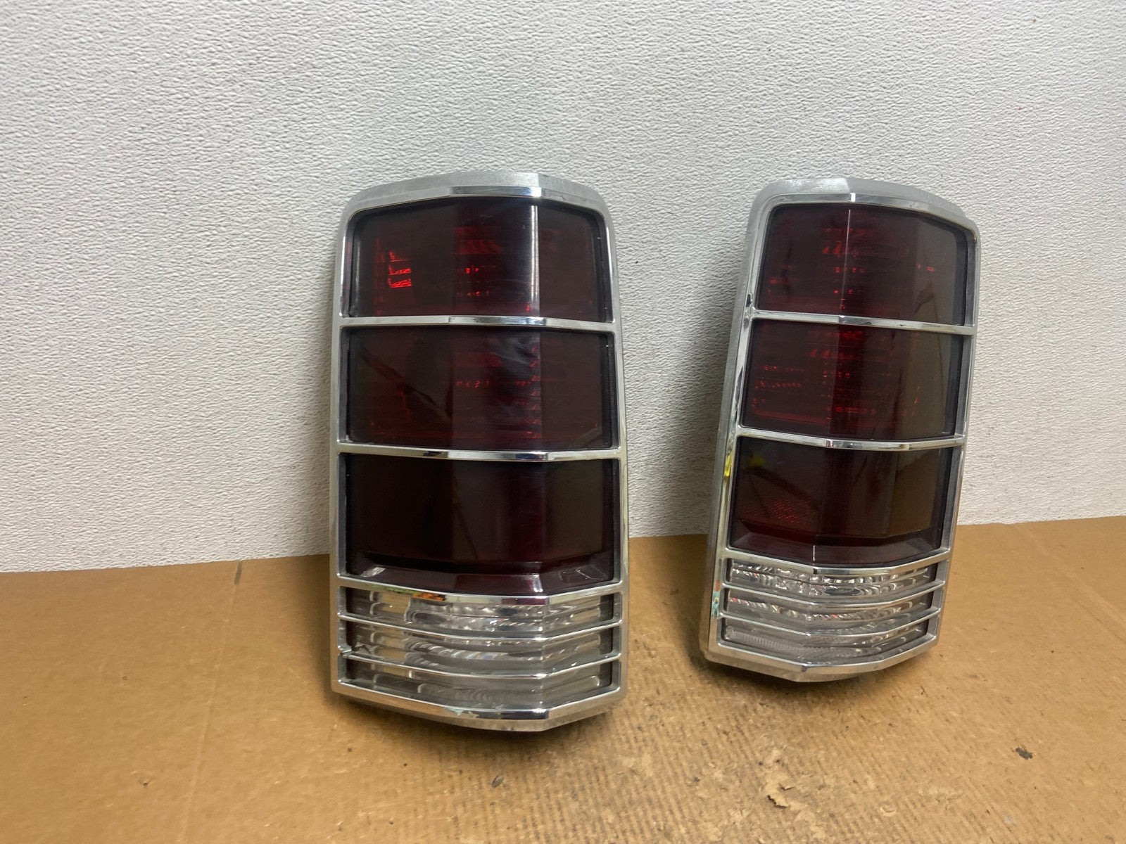 2007 - 2011 Dodge Nitro Left+Right Side Tail Lights AE2797 DW2