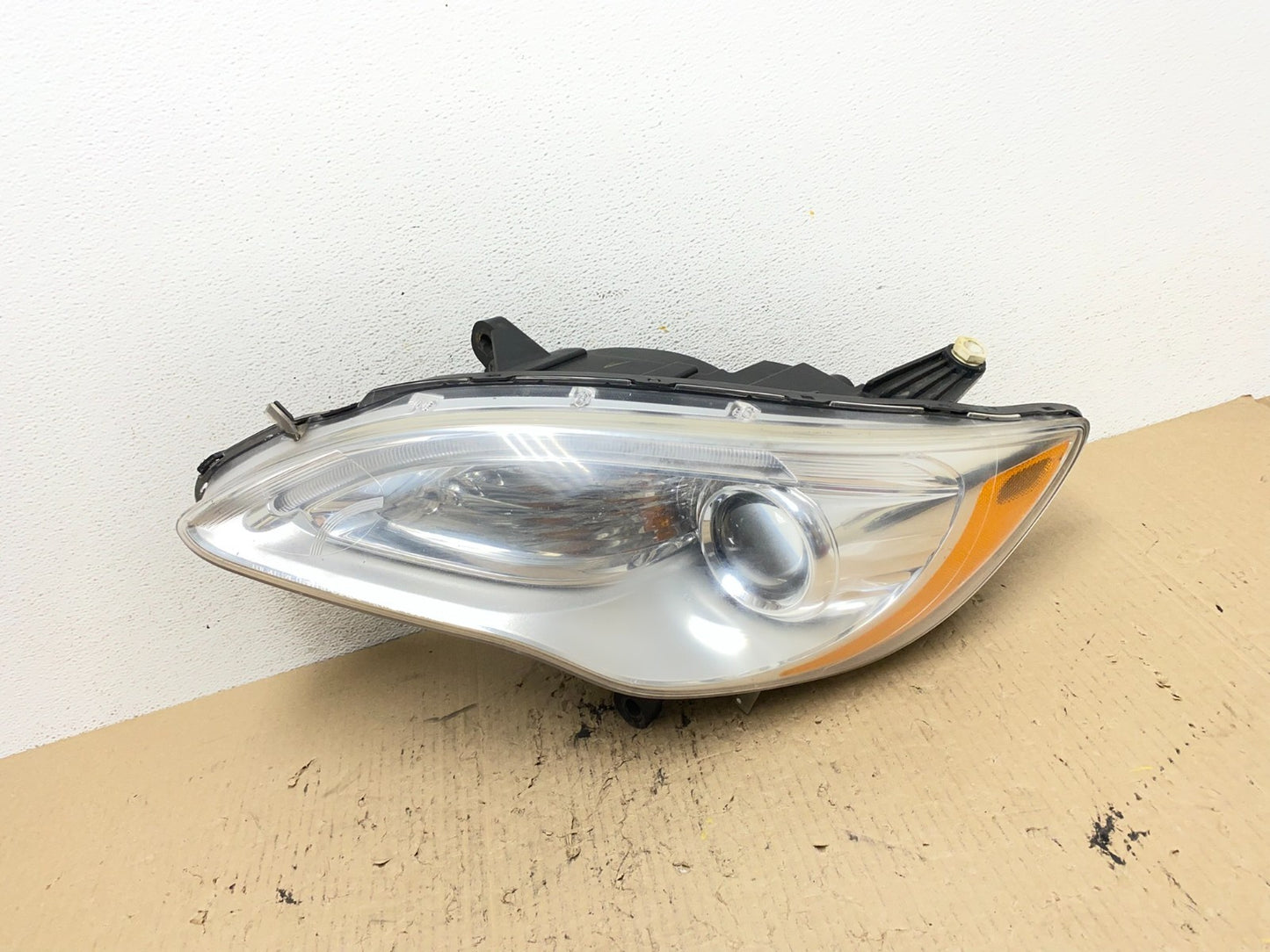 2011 2012 2013 2014 Chrysler 200 Left Driver Lh Side Headlight AF7110 DW0