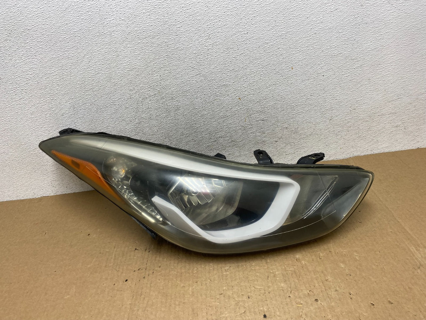 2014 2015 2016 Hyundai Elantra Right Passenger RH Side Headlight AF9673 DW0
