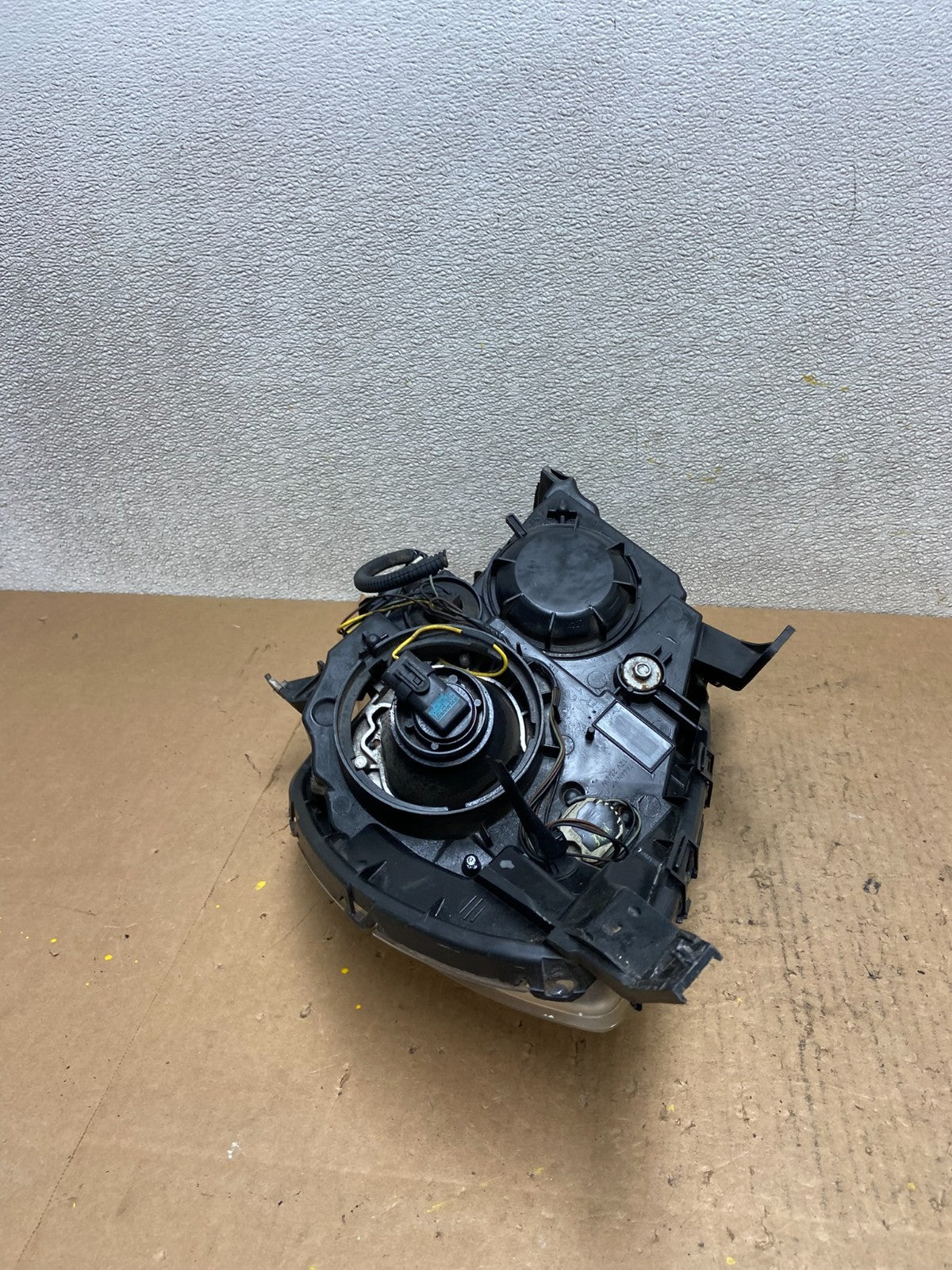 2010-2015 Chevrolet Equinox Right Passenger Halogen Projector Headlight Z8050 DW8