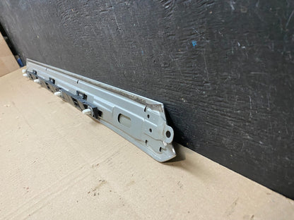 2005 to 2010 Odyssey Honda Driver Side Rear Door Rail Cover I73806