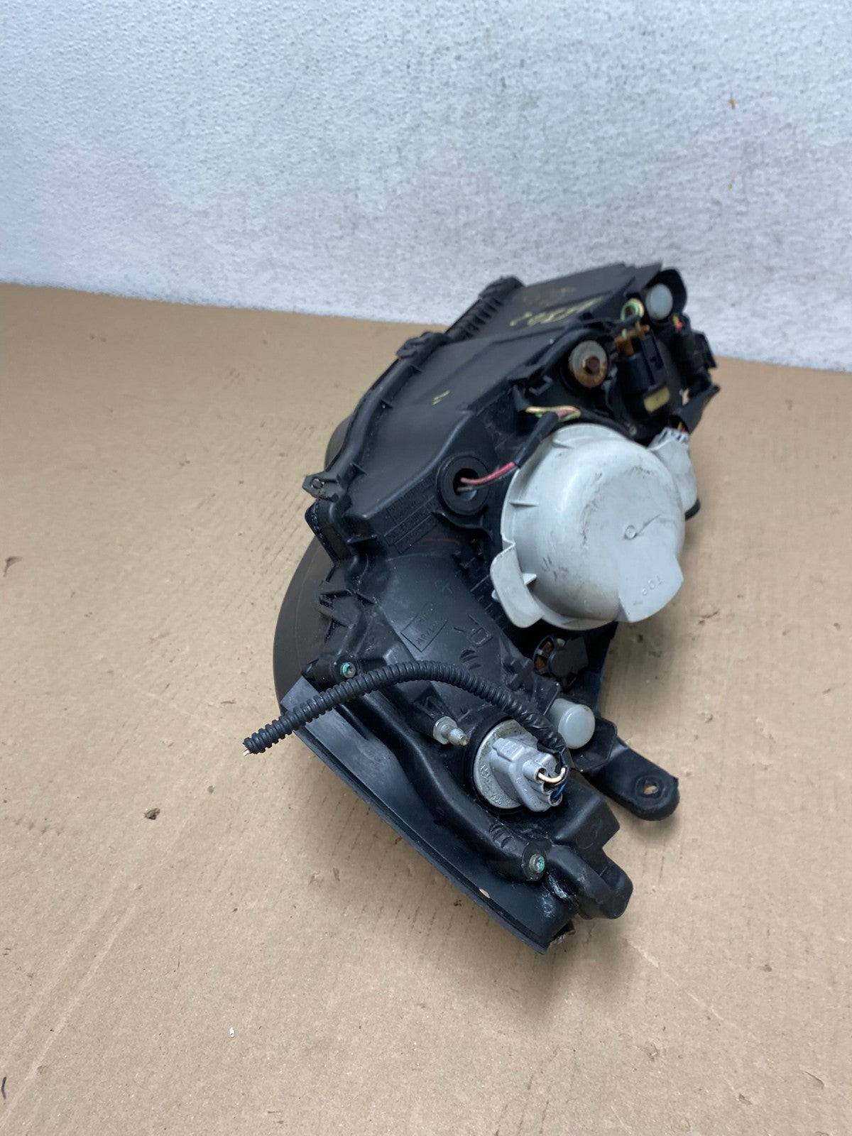 2006 to 2007 Subaru Legacy Right Passenger RH Side Black Headlight AF3102 LK7