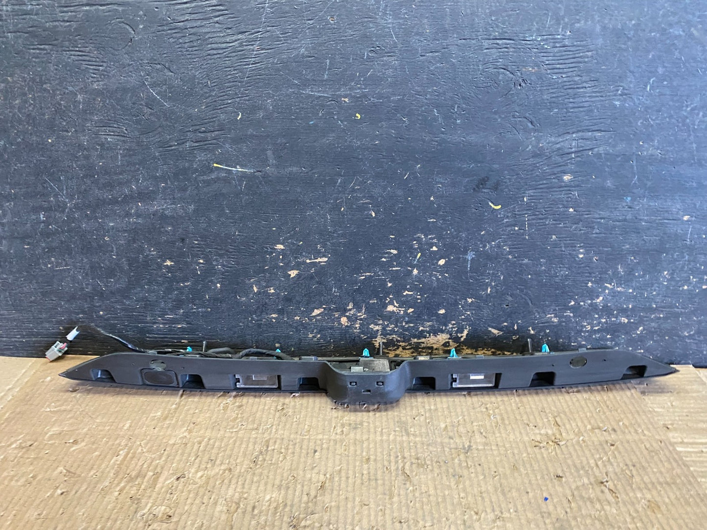 2020 to 2022 Ford Explorer Rear Tailgate Gate Trim Molding W/Camera OEM X0016 DG6