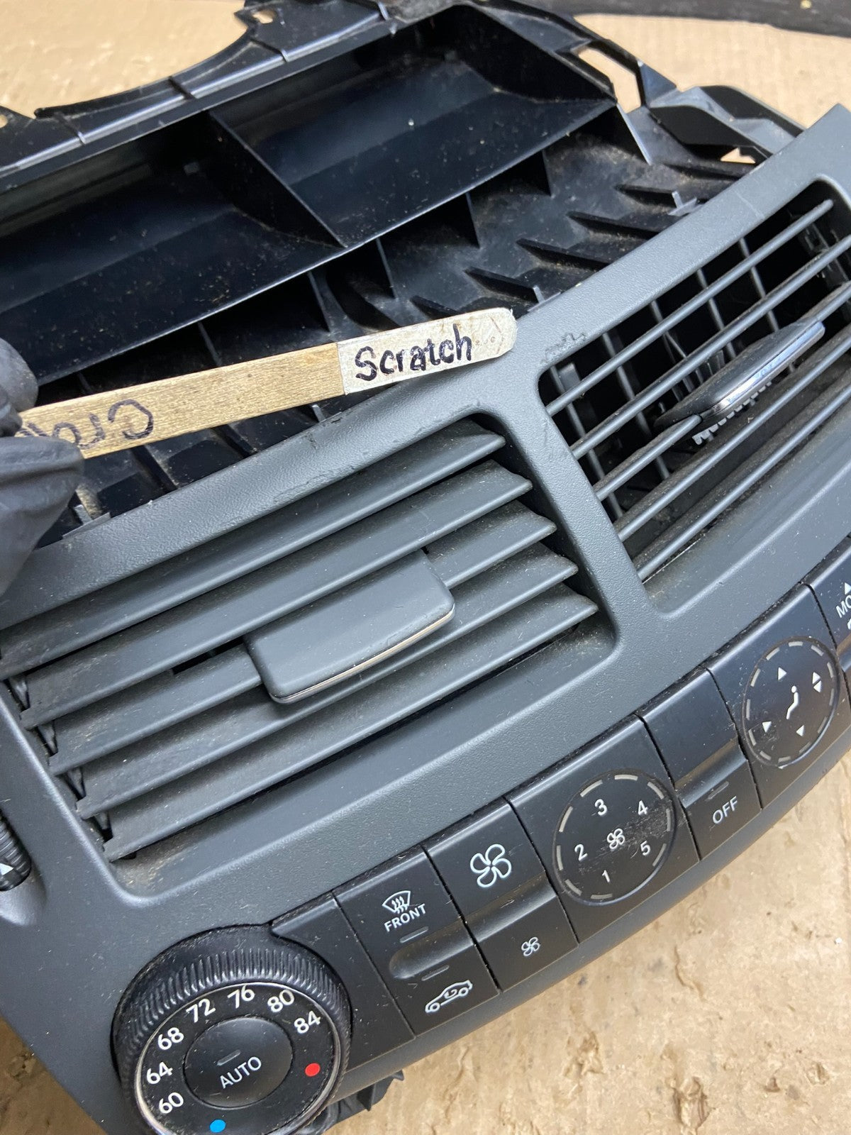 2007 - 2009 Mercedes W211 E550 E320 Center Console AC Heater Air Vent AF1677 DG1
