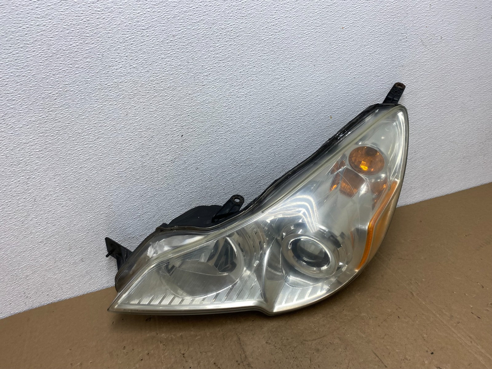 2010 2011 2012 Subaru Legacy Outback Left Driver Halogen Headlight AC6017 DW2