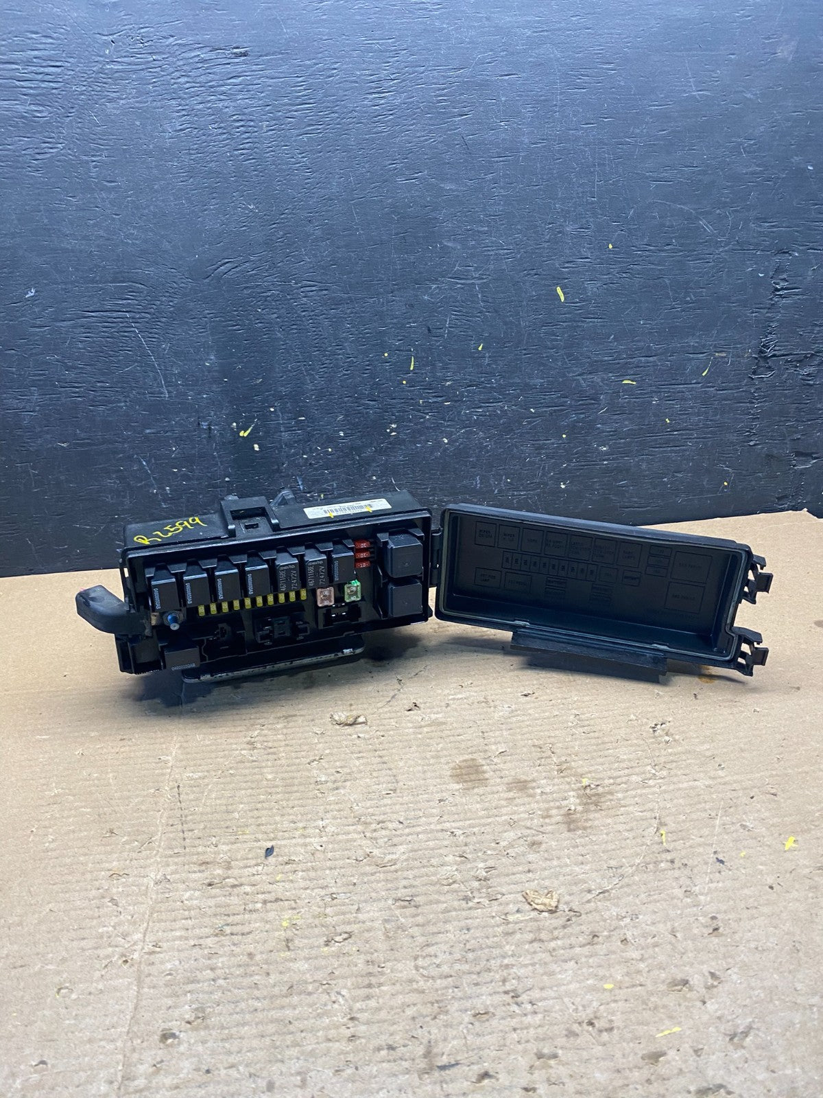 2007 2008 2009 Dodge Durango Fusebox Fuse Box Relay BMC Body Module R2599 DG6