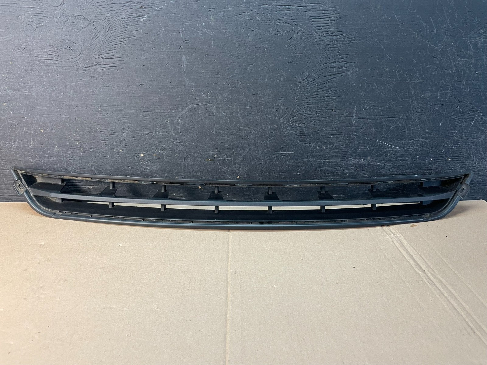 2013 2014 2015 GMC Acadia Front Lower Cover Grill Grille AD8329 DG0