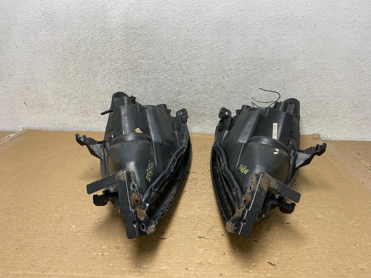 2003 - 2007 Honda Accord Left+Right Set Halogen Headlights AH8946 DW9