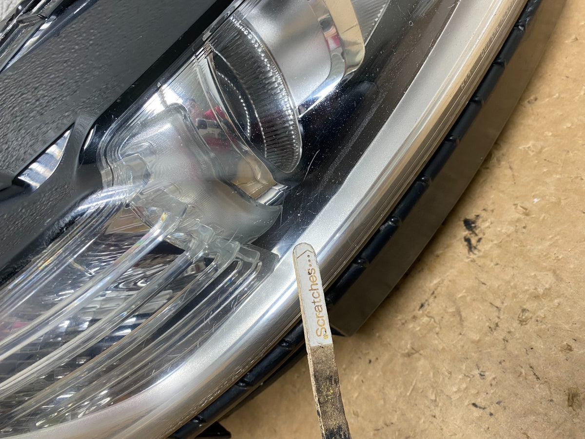 2013 to 2016 Ford Fusion Right Passenger Rh Side Headlight AI3557 DW3