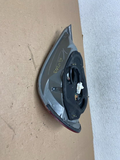 2005 to 2006 Toyota Camry Tail Light Left Driver Lh Side AG4203 LK5