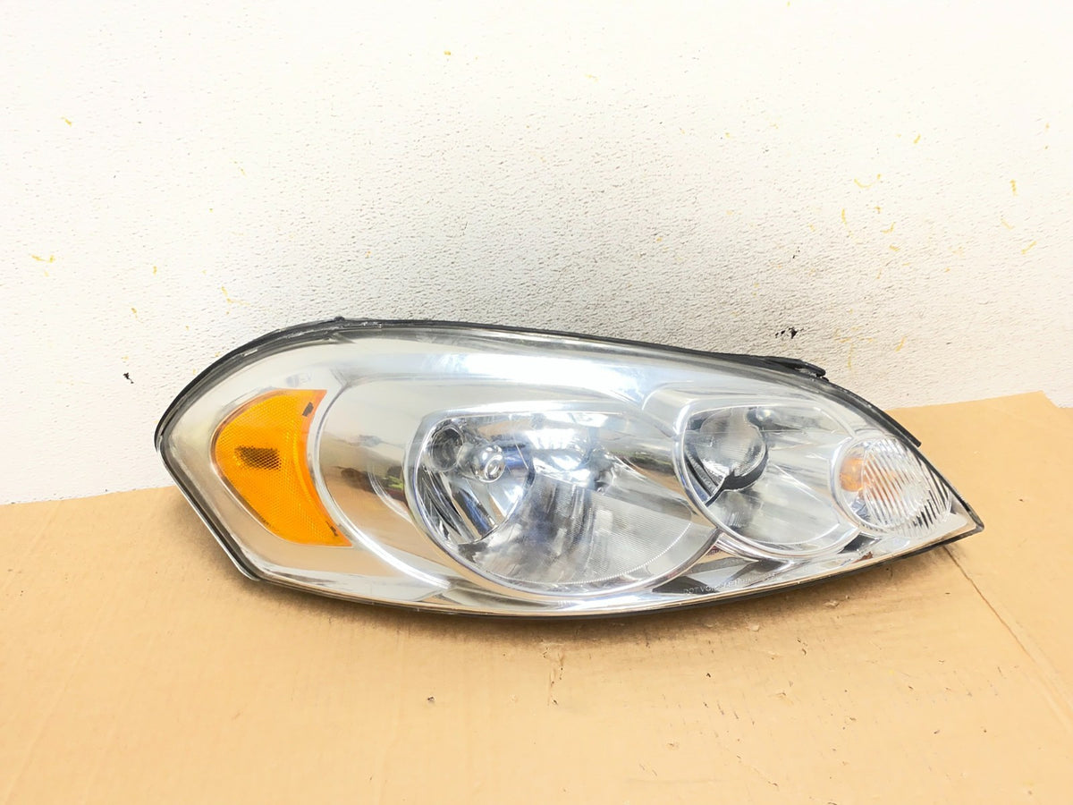 2006 - 2013 Chevrolet Impala Right Passenger RH Headlight Halogen AI4476 DW0