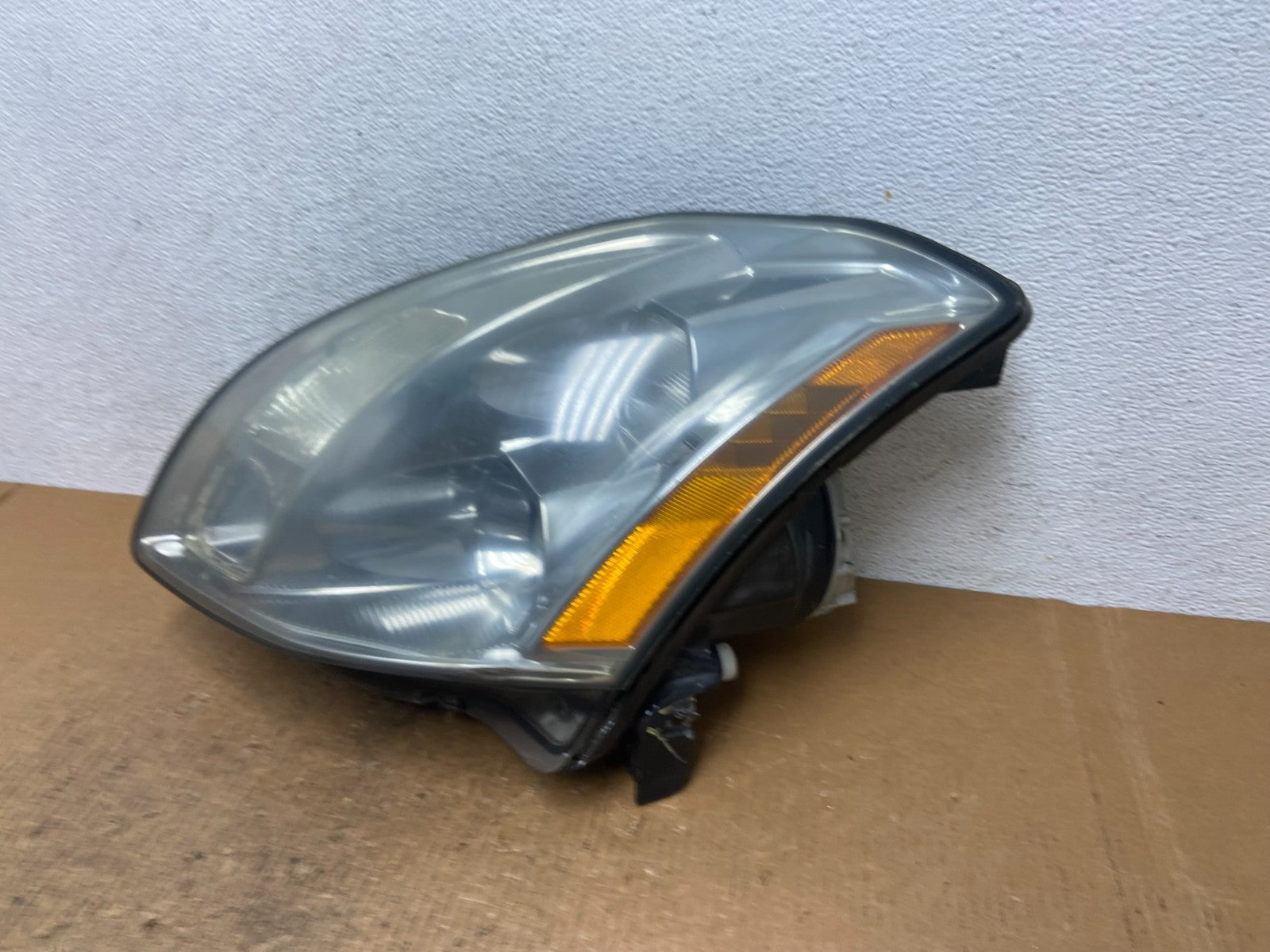 2004 to 2006 Nissan Maxima Left Driver Side Headlight Halogen AE1662 DW1
