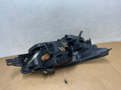 2013 to 2019 Ford Taurus Left Driver LH Side Headlight Halogen AI8949 DW6